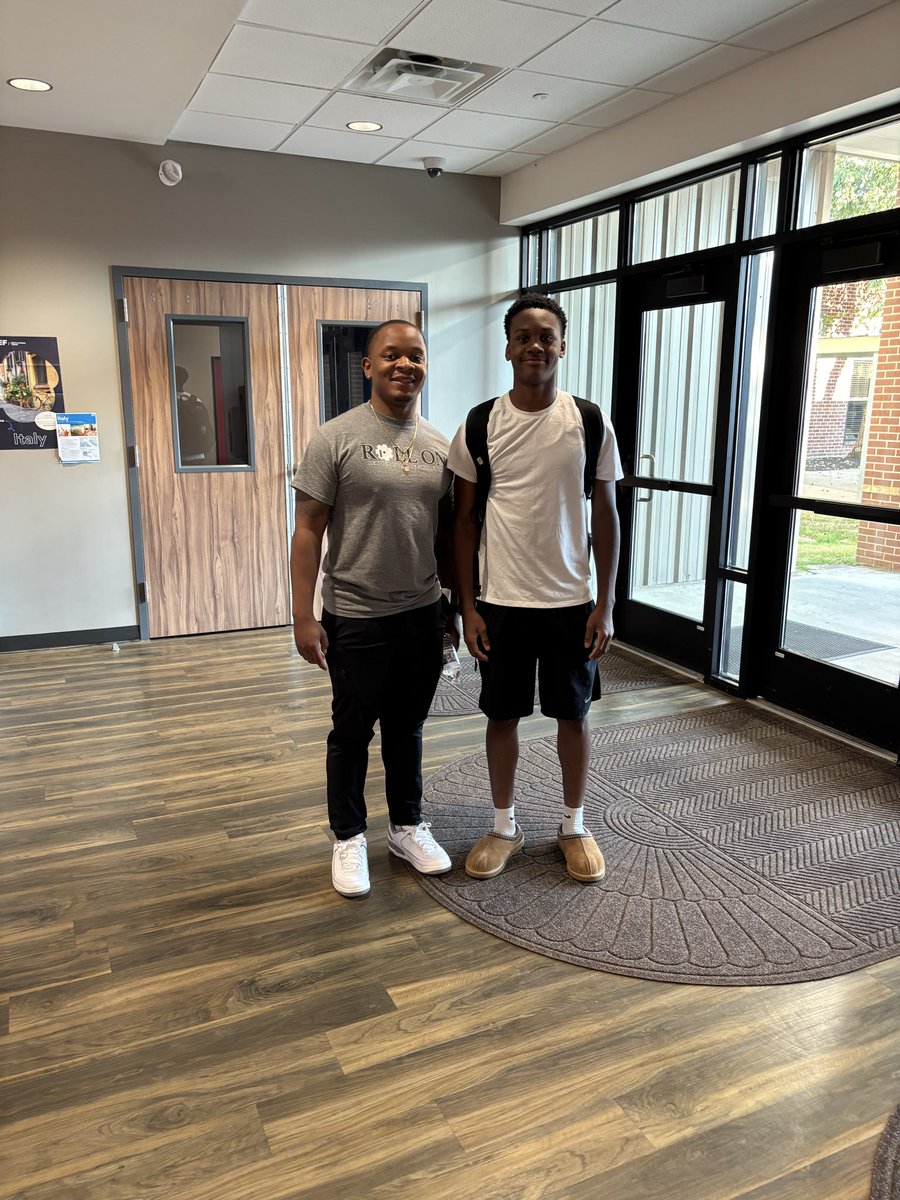 After a great conversation, I am humbled and honored to receive an offer from <a href="/AdrianMaloneyJr/">𝐀𝐝𝐫𝐢𝐚𝐧 𝐌𝐚𝐥𝐨𝐧𝐞𝐲 𝐉𝐫</a> to play at Bethel College. Thank you for the opportunity.