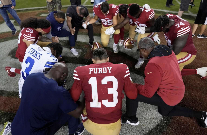 Lobs_All_Day's tweet photo. This is what the 49ers are missing: https://t.co/7m8CVw7F7F