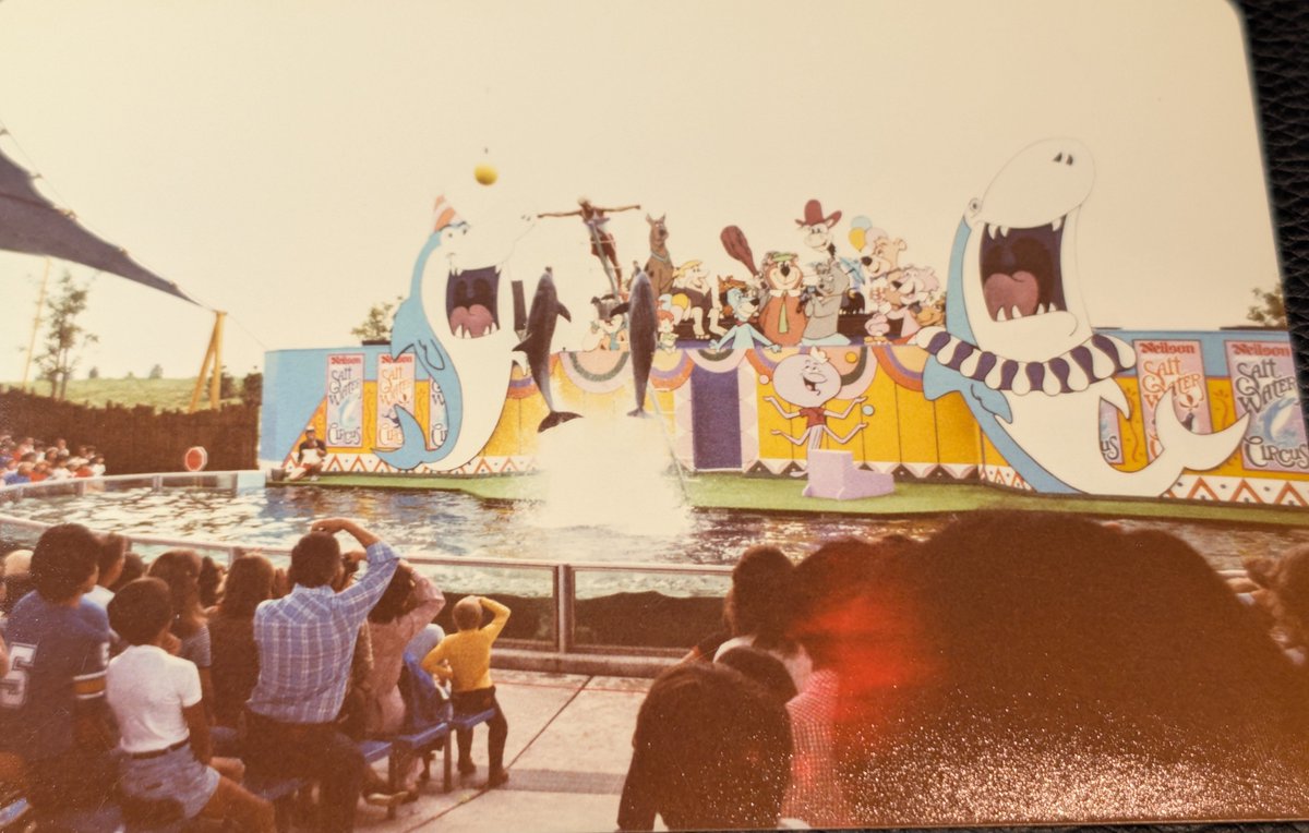 StriderNL's tweet photo. @WonderlandNews dug through my dad's photo bin tonight, these are from 1982 and 1984! https://t.co/T8sVO38YE3
