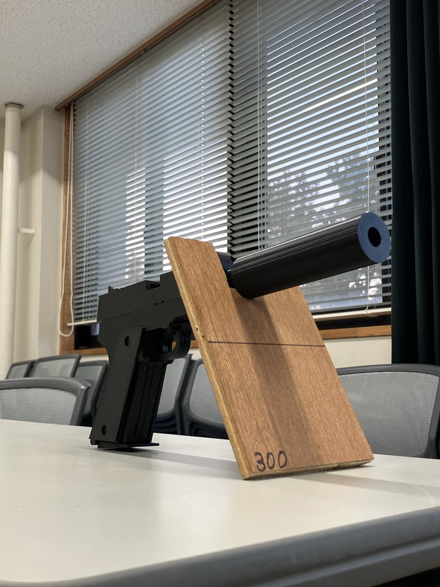 T_Robot_Labo's tweet image. 風紋祭も最終日ですね
1日目にいなかったロボたちも続々完成して展示されています