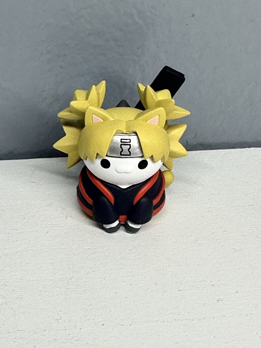VENTlLO's tweet photo. / / logged on simply bc this was my first blind box pull https://t.co/cmmMYCBDtj