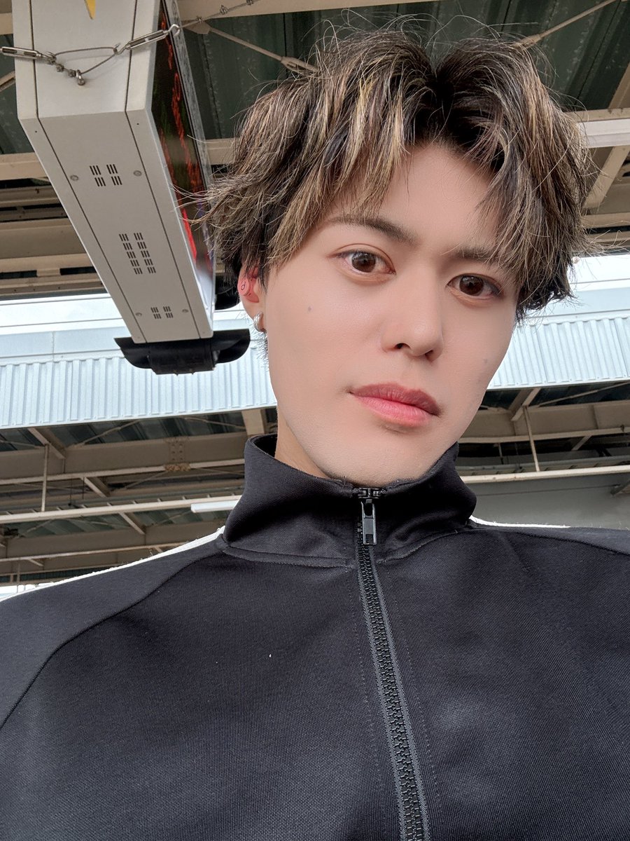 IchiYuma1015's tweet image. みんなおはよ〜☀️

今日は13時からアマドゥにてmuko²フリーライブです！✨

またあとで会おうね😉

#ムコムコ