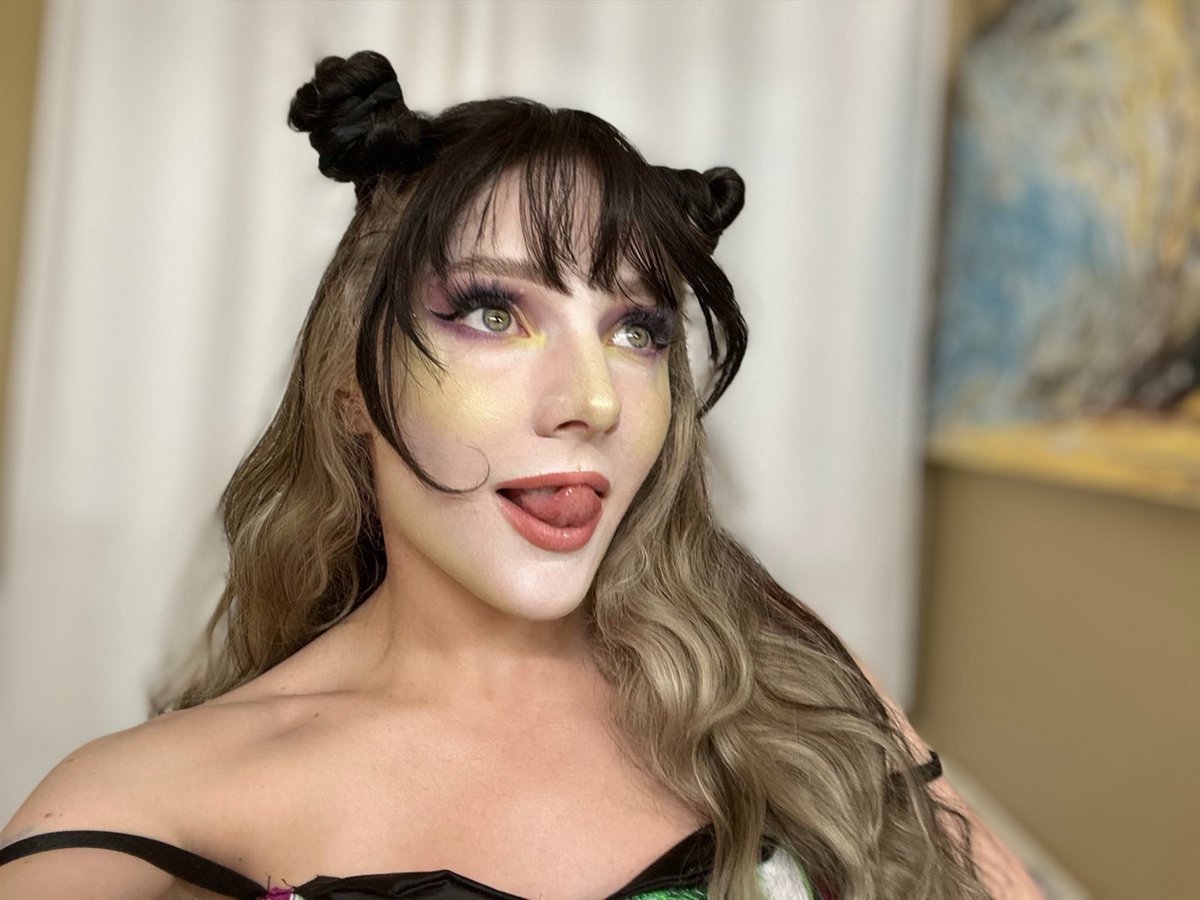 ItsKristieBish's tweet image. Say my name three times and see what happens