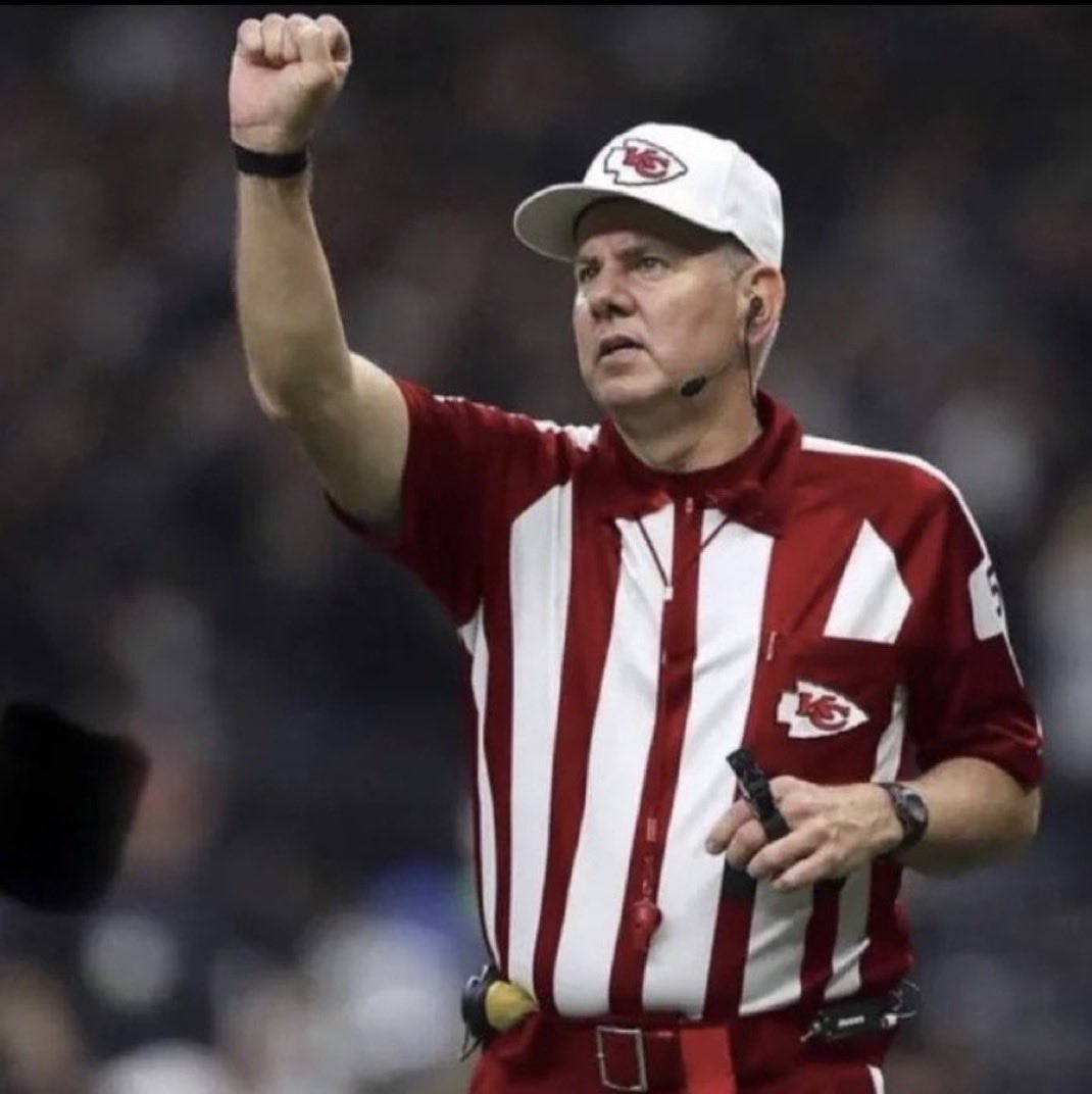 The Chiefs have 0 penalties called on them tonight.