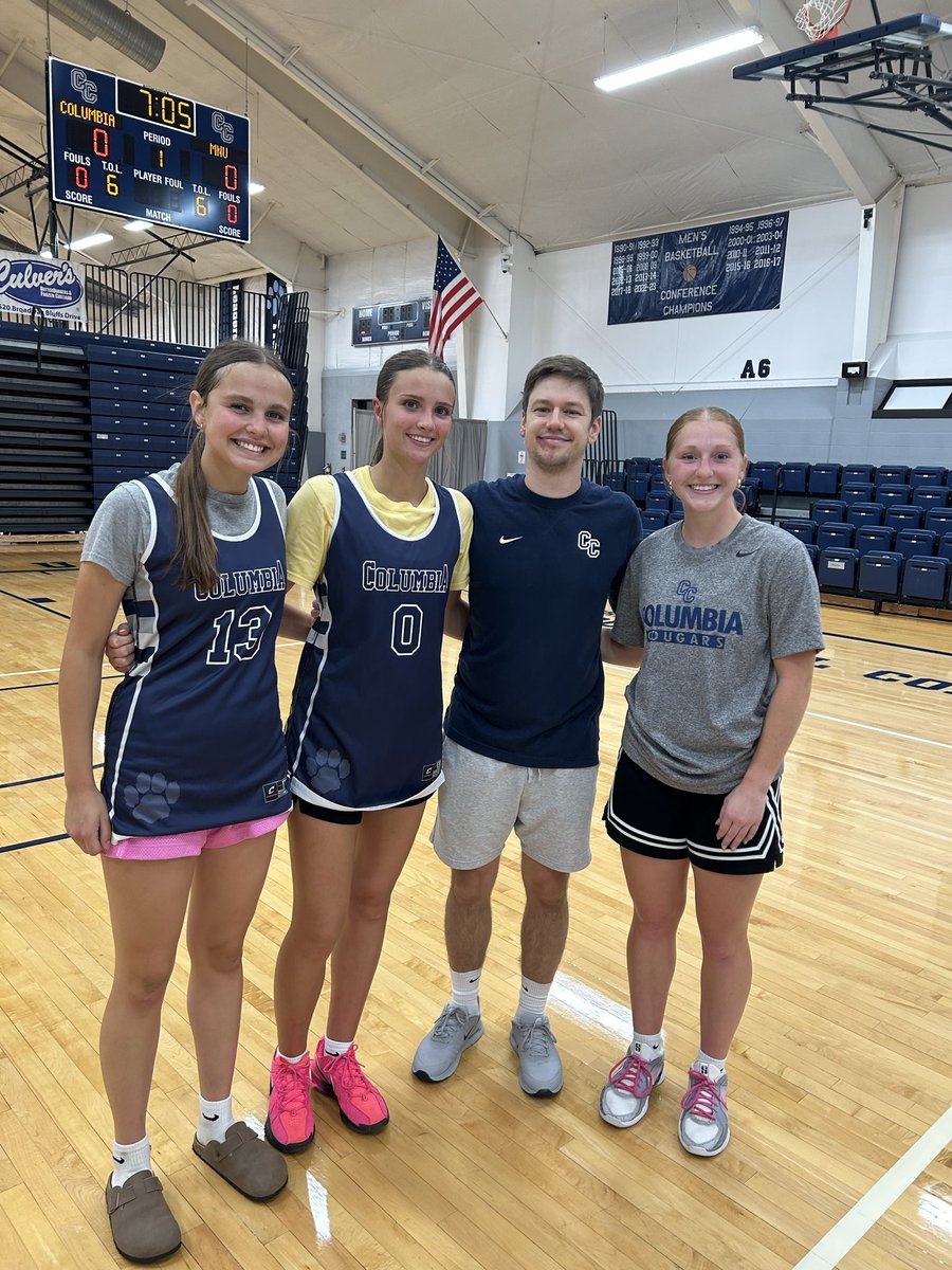 Kinsleylawson11's tweet image. I had a great time at the Columbia College elite camp tonight. Thank you @Matty_Mo12 and @VPArnoldCC for hosting it! I also got to see a couple of my Phenom teammates tonight as well! @MissouriPhenom @wood_winnie20 @agracemartin28 @CCCougarsWBB