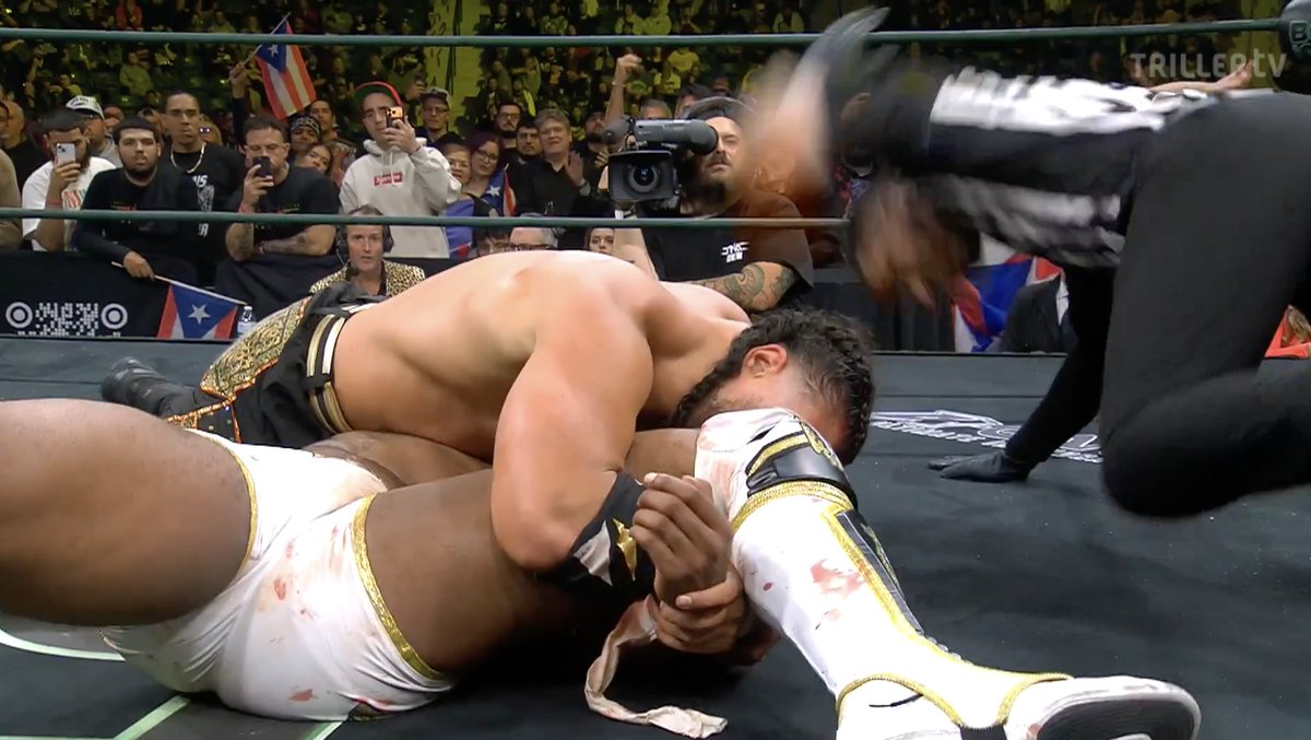 Fightful's tweet image. Mike Santana did it!

He is the NEW TNA World Champion! 

#TNABoundForGlory