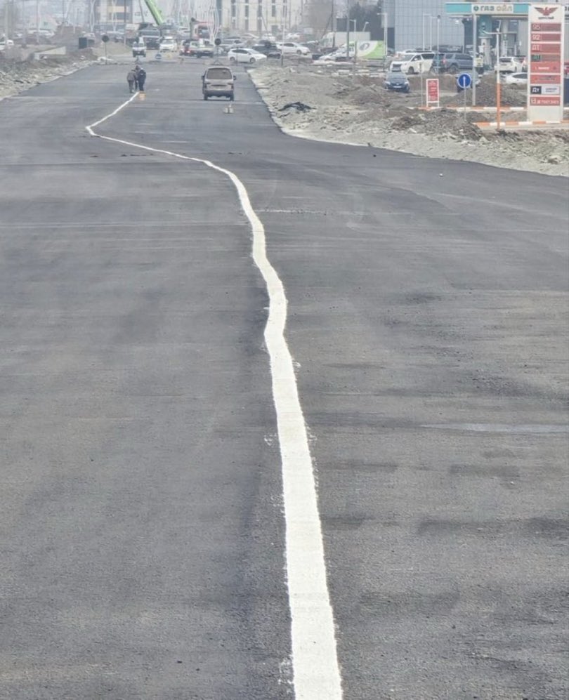 Эрдэнэтийн хэд маань замыг бас арайл шааж бапнаа хха. Ядаж Дарханаас суралцалдаа...‼️👇🤣