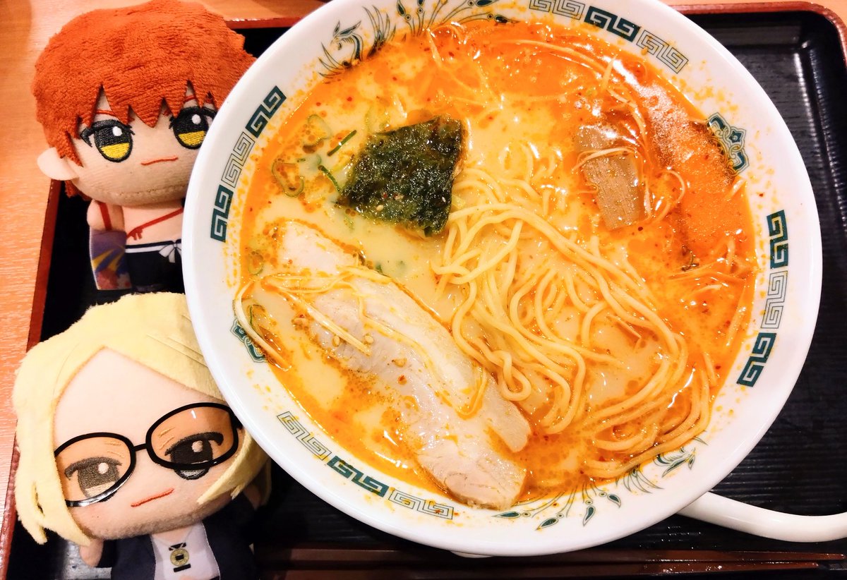 PurpleF66313890's tweet image. 【FGO】【食】
皆様こんにちわニュブ!(気に入っている模様)😊☕
ぐだイベ何とかアイテムコンプ出来ました!☺️👌
夜の「Road to 終章」にオリバーさん出るので待機しつつ、豚骨ピリ辛拉麺なるものを2人と食べに行きました😎🍜
デザートの苺クリームワッフル美味しいね村正お爺ちゃん😋🍓
#FGO