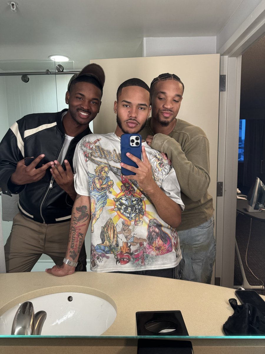 kvngg_1's tweet image. DC wit it