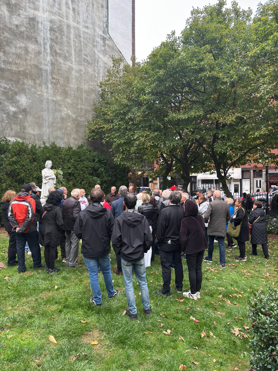 Blessing of the #ChristopherColumbus statue - yes, that statue - in the St Leonard's Peace Garden in #Boston after the noon Mass on Sunday, October 12, 2025.
#ColumbusDay