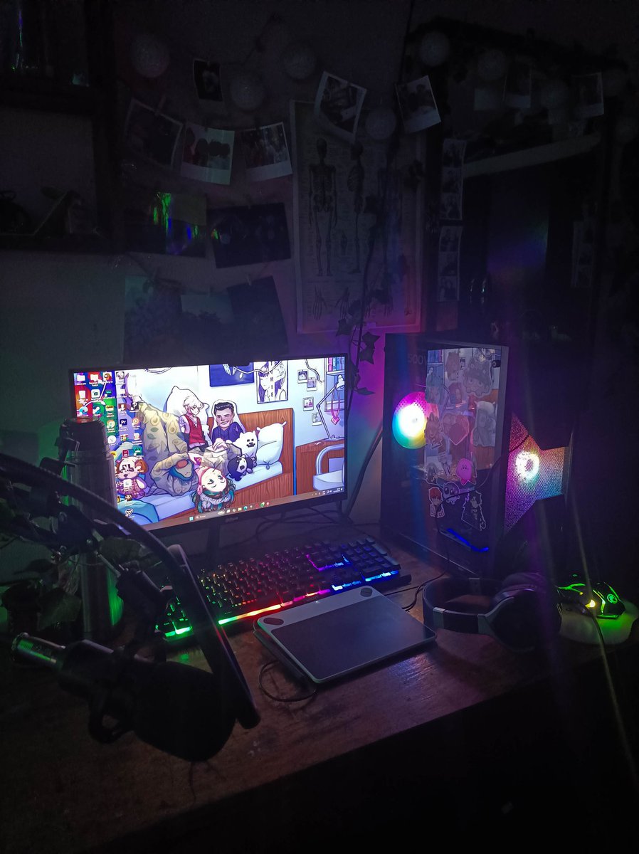 abicattoo's tweet image. La Vtuber/ Su setup 💚🥑