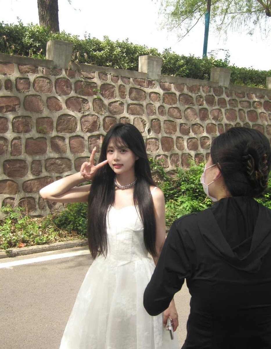 福利姬鸭鸭cos援助分享的黄推图片2 - 网红私拍内容