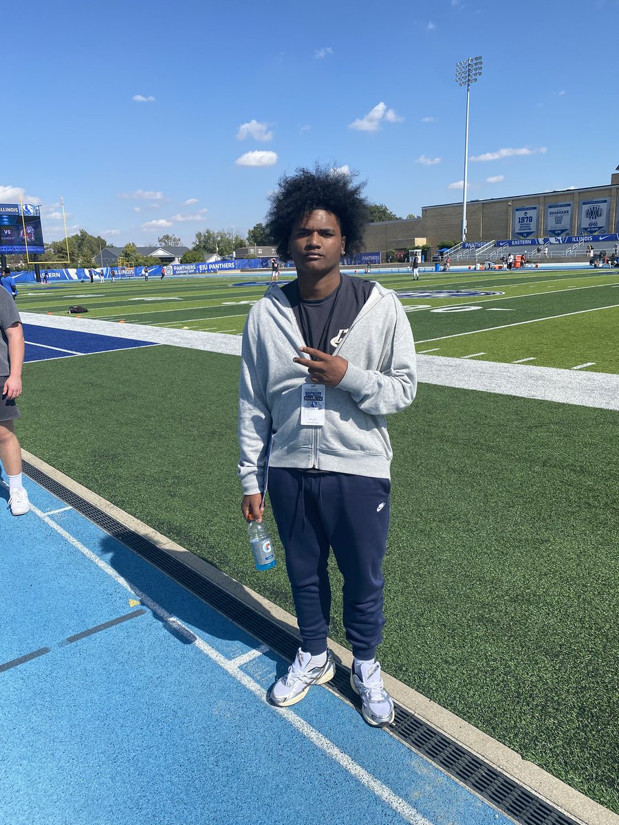 Had a great game day visit at eastern Illinois university on Saturday, i cant wait to get back on campus!
<a href="/CoachDerickson/">Kyle Derickson</a> 
<a href="/LamannaEIU/">Brendan Lamanna</a> 
<a href="/FBCoachTaylor/">Carlif Taylor</a>