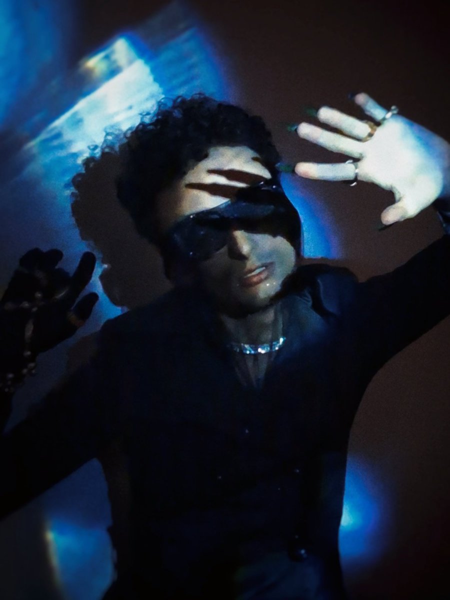 Katy Perrie tweet media