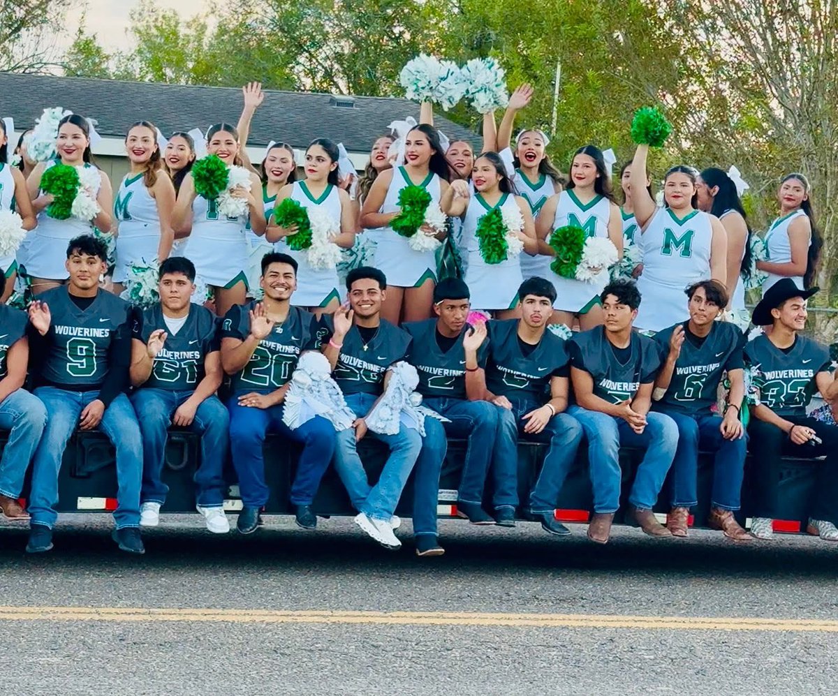 Wolverine Cheer 💚💕📣 tweet media