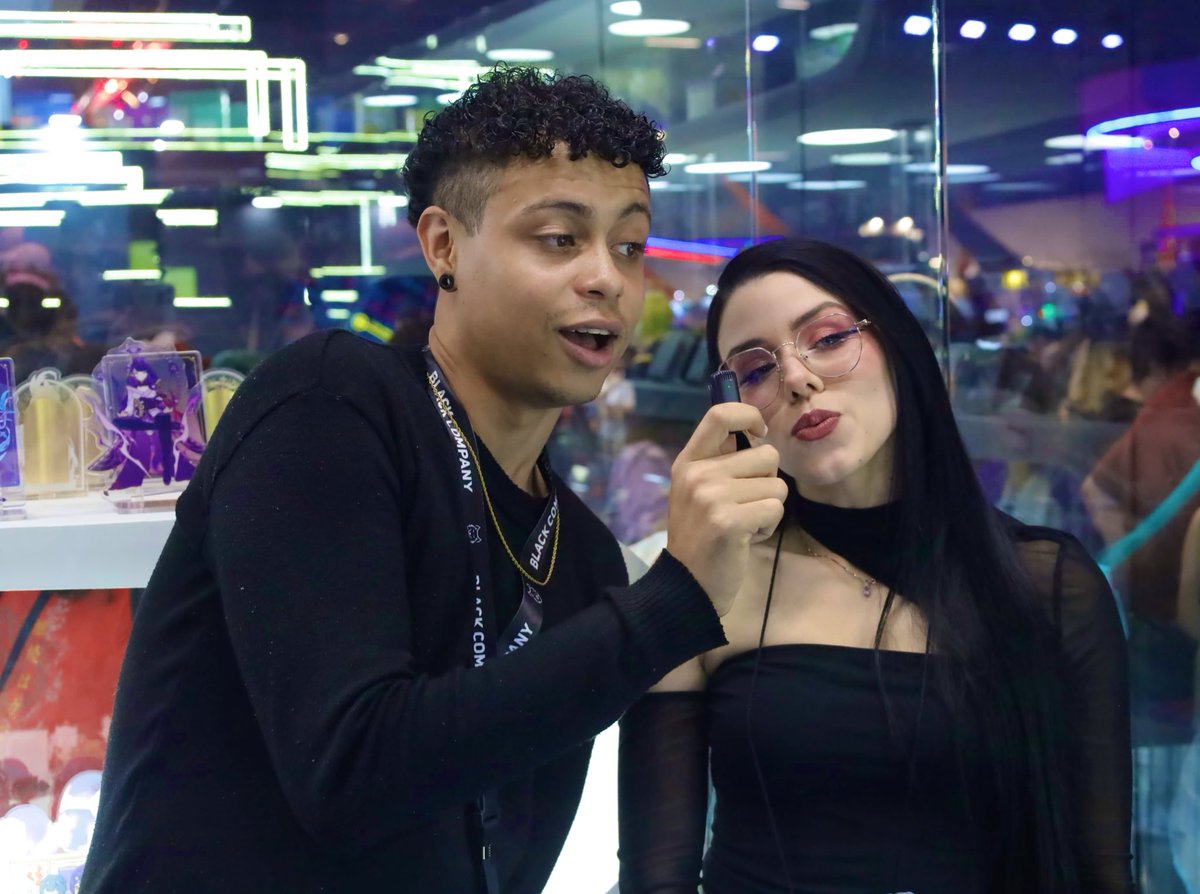 Amiga olha o Mydei passando ali… 👄