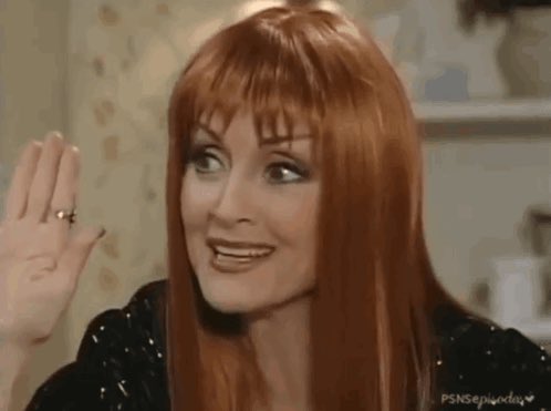 I see Cady’s back with that damn accent and looking like Hecuba #BeyondTheGates