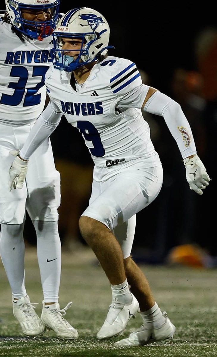 Dax Noles <a href="/Dax_Noles/">Dax Noles</a> recorded 17 tckls + 1 TFL + 3 INTs + 1 Pick-6 vs Snow JUCO