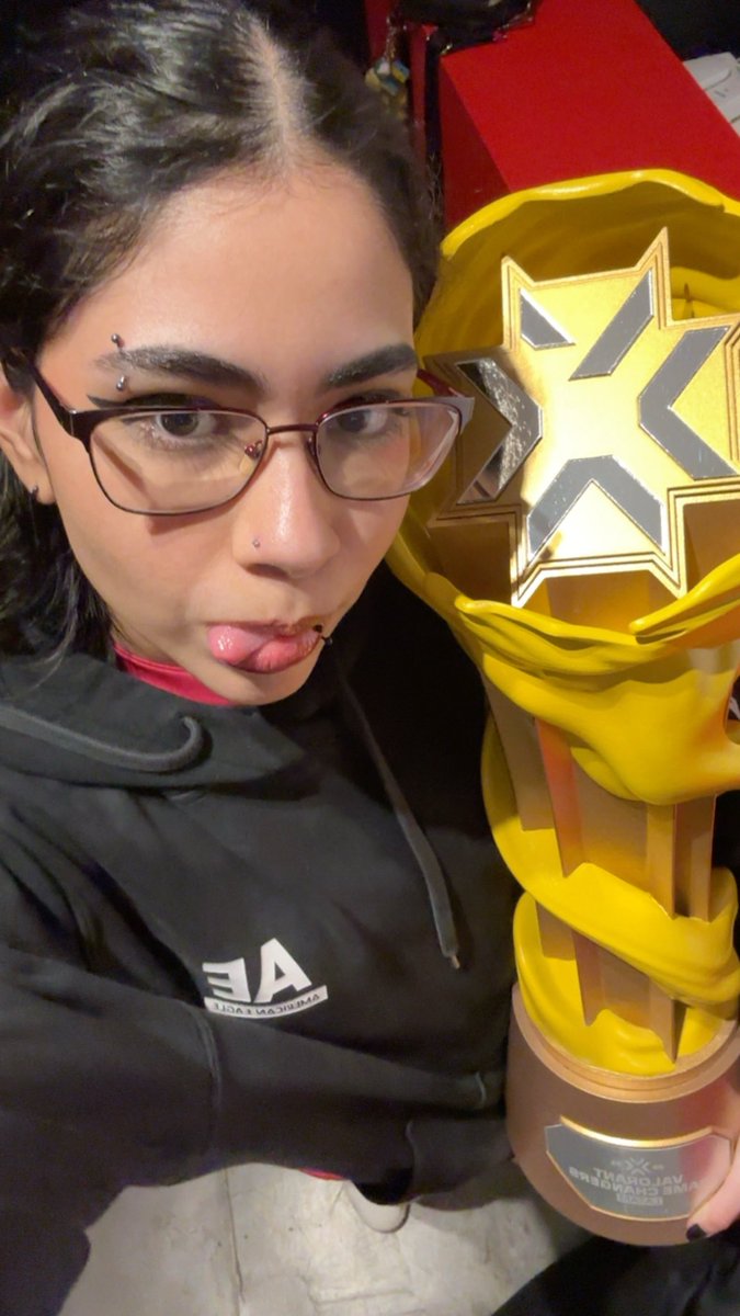 PRIMERA MEXICANA EN UN MUNDIAL
AHUEEEEEEVO CHINGADO 🇲🇽🇲🇽🇲🇽🇲🇽

EL TRABAJO NO HA TERMINADO, voy a dejarlo todo en ese mundial… y ya se la saben… VIVA MÉXICOOOOOOOO CABRONESSSS