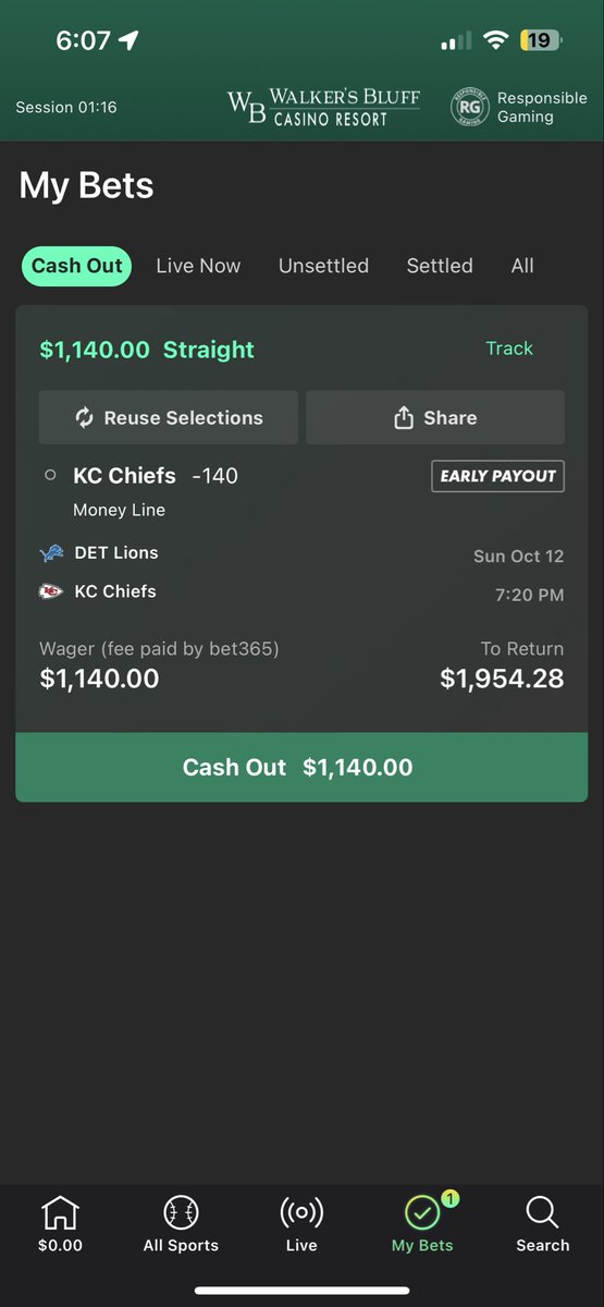 ridewithcol's tweet image. One last one for the people for tonight 50 to someone who likes 💥