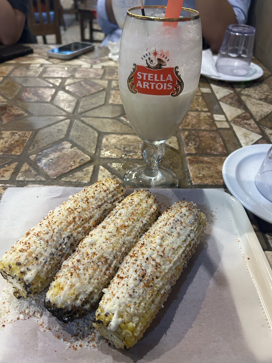 josie_simora's tweet image. k bye miami luv u