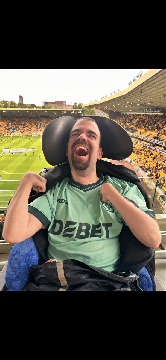 michael annis tweet media