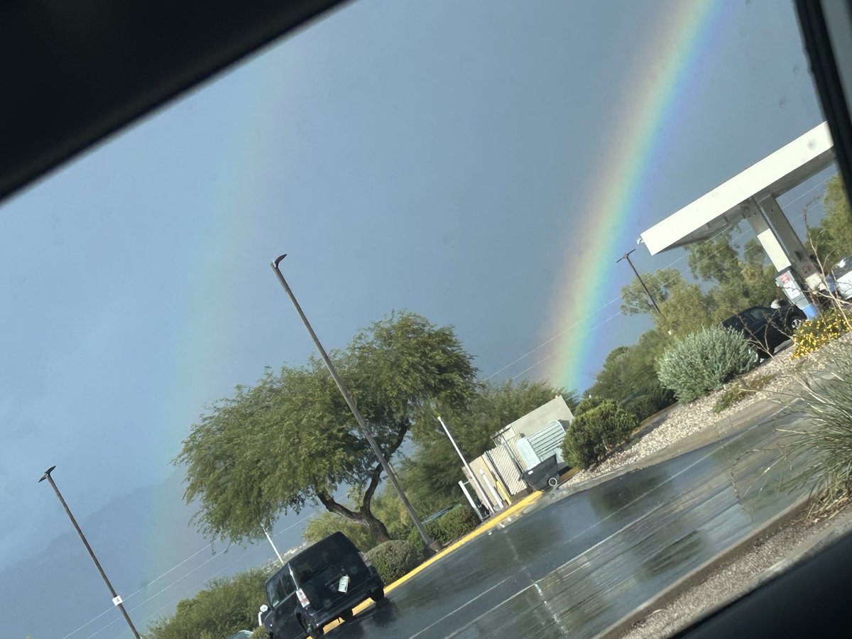 angleblack123's tweet photo. @whatsuptucson  🌈🌈 https://t.co/njanCj8QbJ