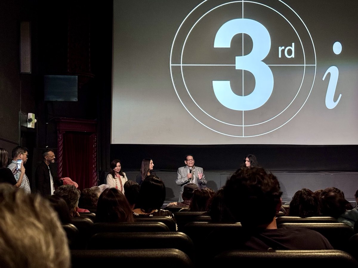 devalapatel's tweet image. Had a wonderful time at the @3rdifilms South Asian Film Festival! So many great stories told in such a beautiful way. Loved that all the locals come out to support the Patel Model Story - I bought the book and it’s on sale here: patelhotelhistory.com/product/surat-…