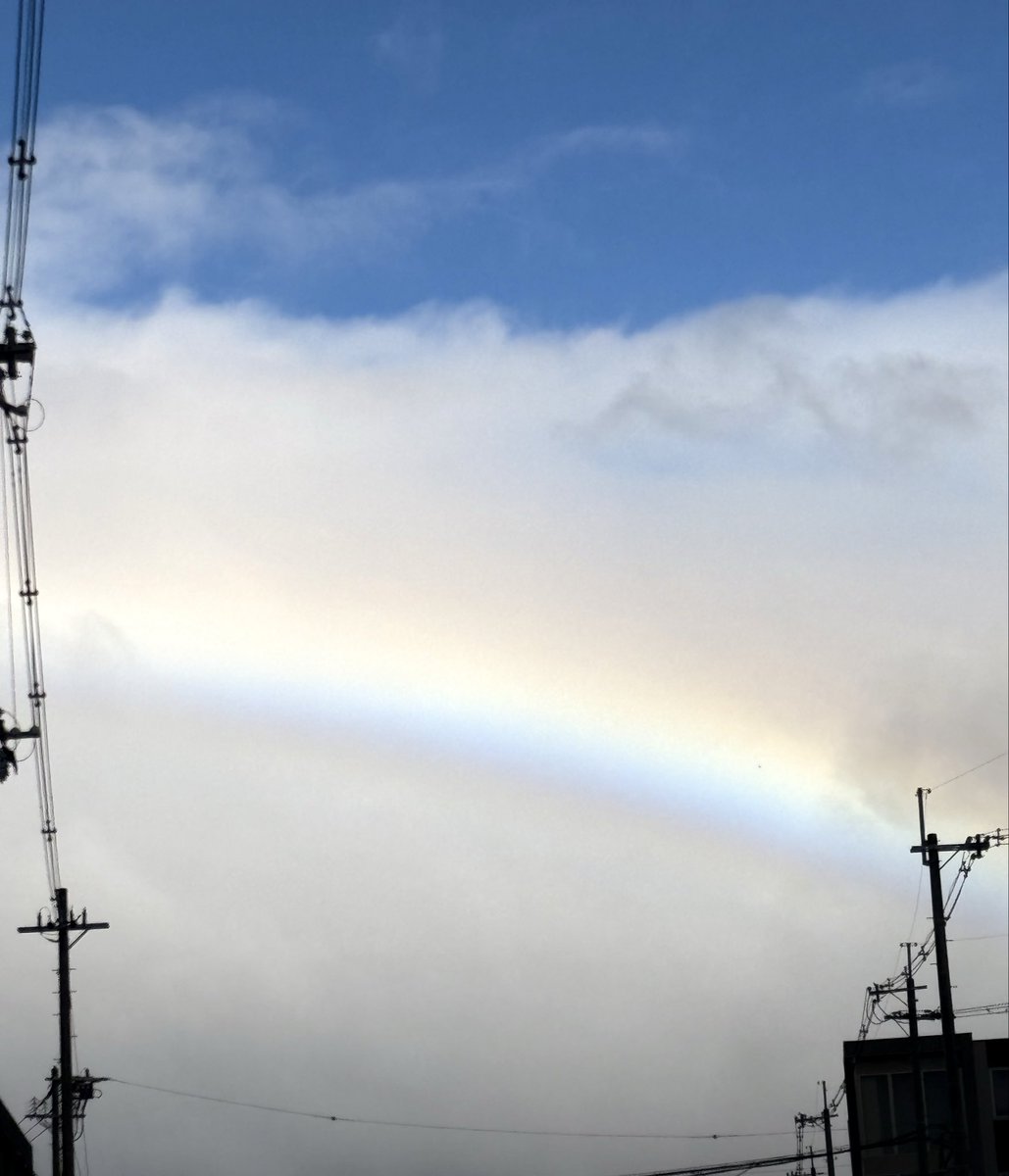 papapapapam's tweet image. おはようございます😊
朝から虹🌈みれて
ちょっといい気分
(*˘︶˘*).｡.:*♡
#虹