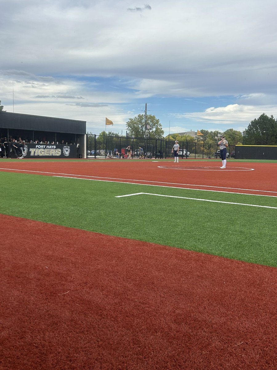 HUTCH SOFTBALL (@hutchsoftball) on Twitter photo First stop on our MIAA tour was Fort Hays State
<a href="/FHSU_Softball/">FHSU Softball</a> thank you for hosting us! First stop on our MIAA tour was Fort Hays State
<a href="/FHSU_Softball/">FHSU Softball</a> thank you for hosting us!