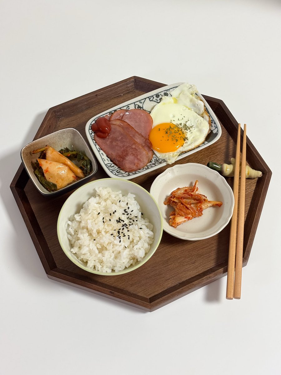 jibbab_'s tweet photo. 월요일 아침이 너무 싫은 사람
#집밥 #料理 #家庭料理 #おうちごはん #あさごはん #x家庭料理部 #料理記録 https://t.co/yatJotB2bQ