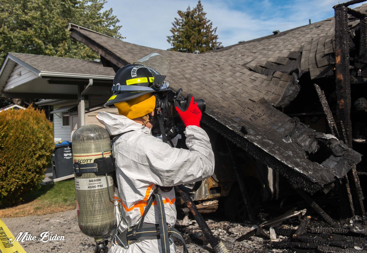 Penticton Fire Photographer - Mike Biden tweet media
