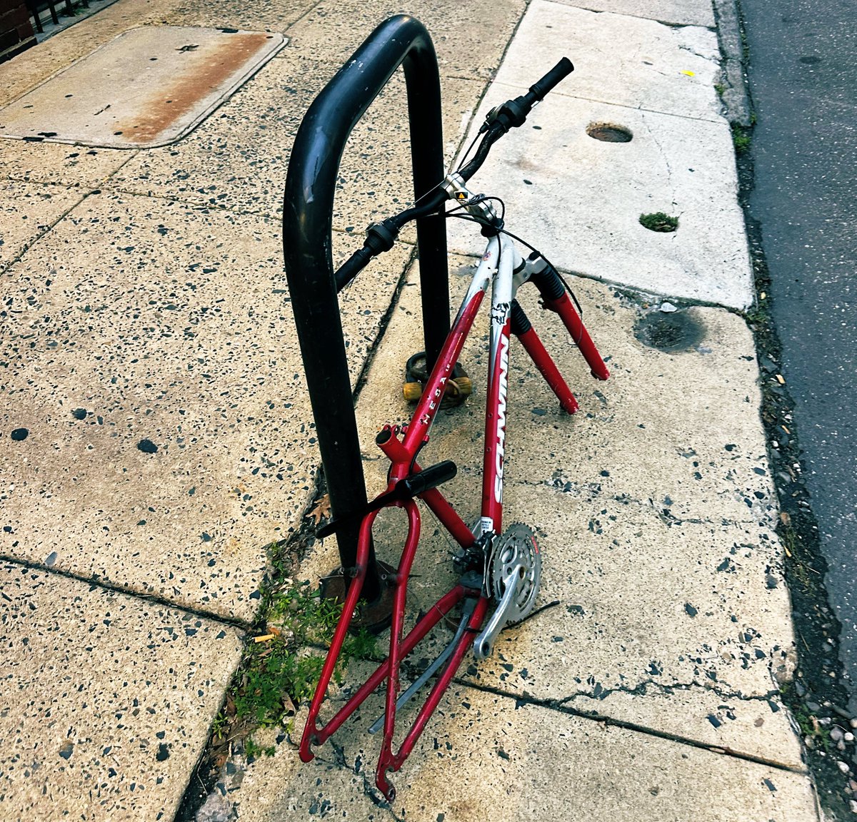 LadyRico679's tweet photo. This thing def does not ride well https://t.co/0ek4s6buSM