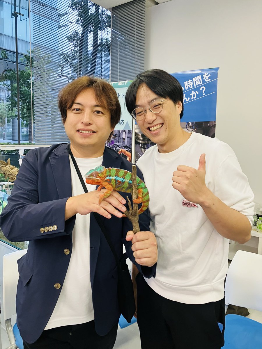 AtelierLino's tweet photo. 『第一回カメレオンフェア』ご協賛、ご協力頂いた皆さまのお陰で大成功で終わりました。来場者数は75人、コンテスト参加者は10人、和やかなイベントを開催できた事を感謝いたします。会場設営などボランティアでお手伝いしたくれた皆さまありがとうございました。
①イノカ松浦さまから会社紹介
②メインスポンサー（株）アオキシンテック青木さまと（株）イノカ高倉さま
③懇親会ケータリング
④懇親会の様子
#カメレオンフェア