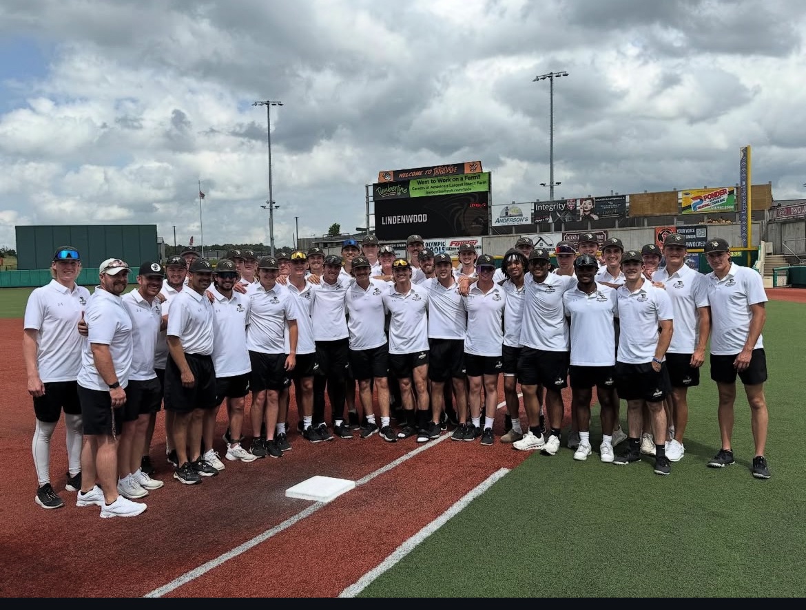 Click the link below to buy a raffle ticket to help out Lindenwood Baseball! 
lubase.maxgiving.events/tickets