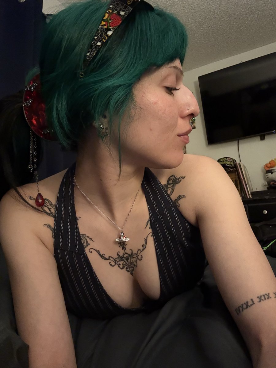 luvdovefairy's tweet photo. luv my side profile x https://t.co/YZmrhL73iz