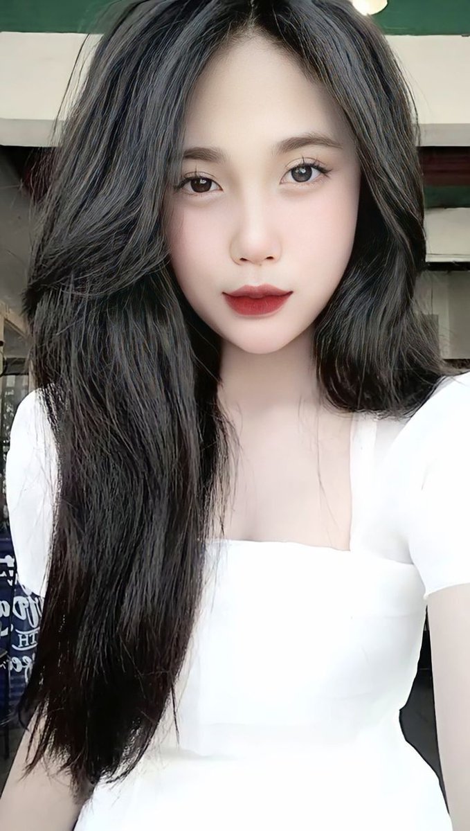 LenoreWillms's tweet photo. Her spirit shines brighter than any star. Her smile outlasts the darkest storms. She breathes poetry into real life. Her laughter heals unseen wounds. She walks fearlessly into the unknown. She rises above storms with grace.
#Beatyfullgirl https://t.co/HzWqk0a9I4