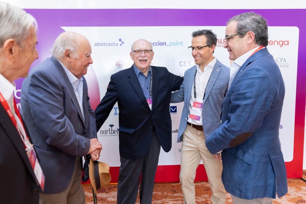 de los Campos tweet media