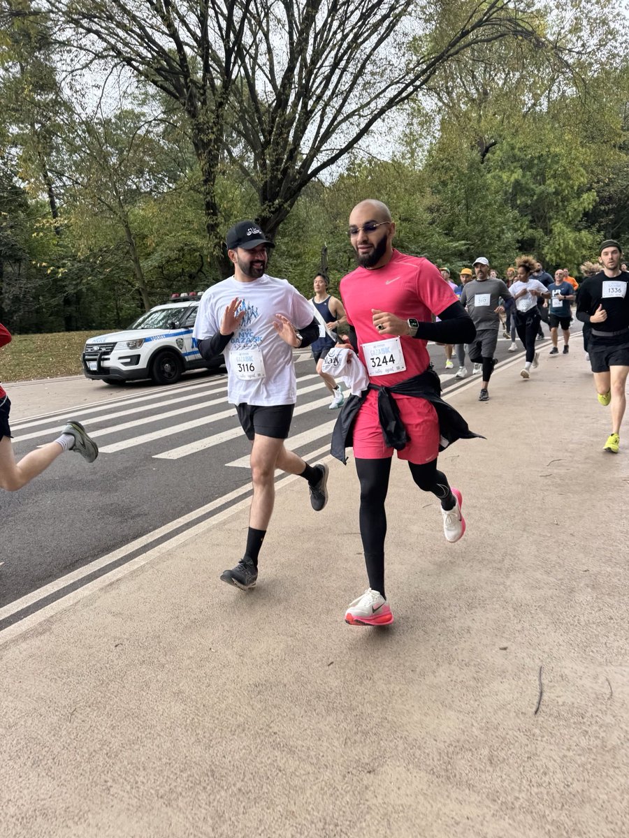 ZohranKMamdani's tweet image. This morning I ran the NYC Gaza 5K in Prospect Park for the third time, alongside the Harlem Run Club, to raise money for @unrwausa, which delivers critical humanitarian aid and services to Palestinians in Gaza. 

I hope you&apos;ll join me in donating.