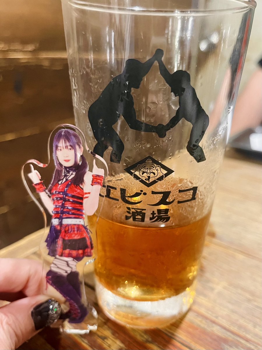 FrontRowRayco's tweet image. 昨日は稀杏ちゃんとエビスコにご飯食べに行ったよ‼︎ もう食べ過ぎちゃった👅
アメリカ一緒に帰ろうね❤️🖤✨
そしてタワレコでアクスタ売り切れてたよ‼️ オバちゃん嬉しい嬉しい嬉しい❤️🖤
