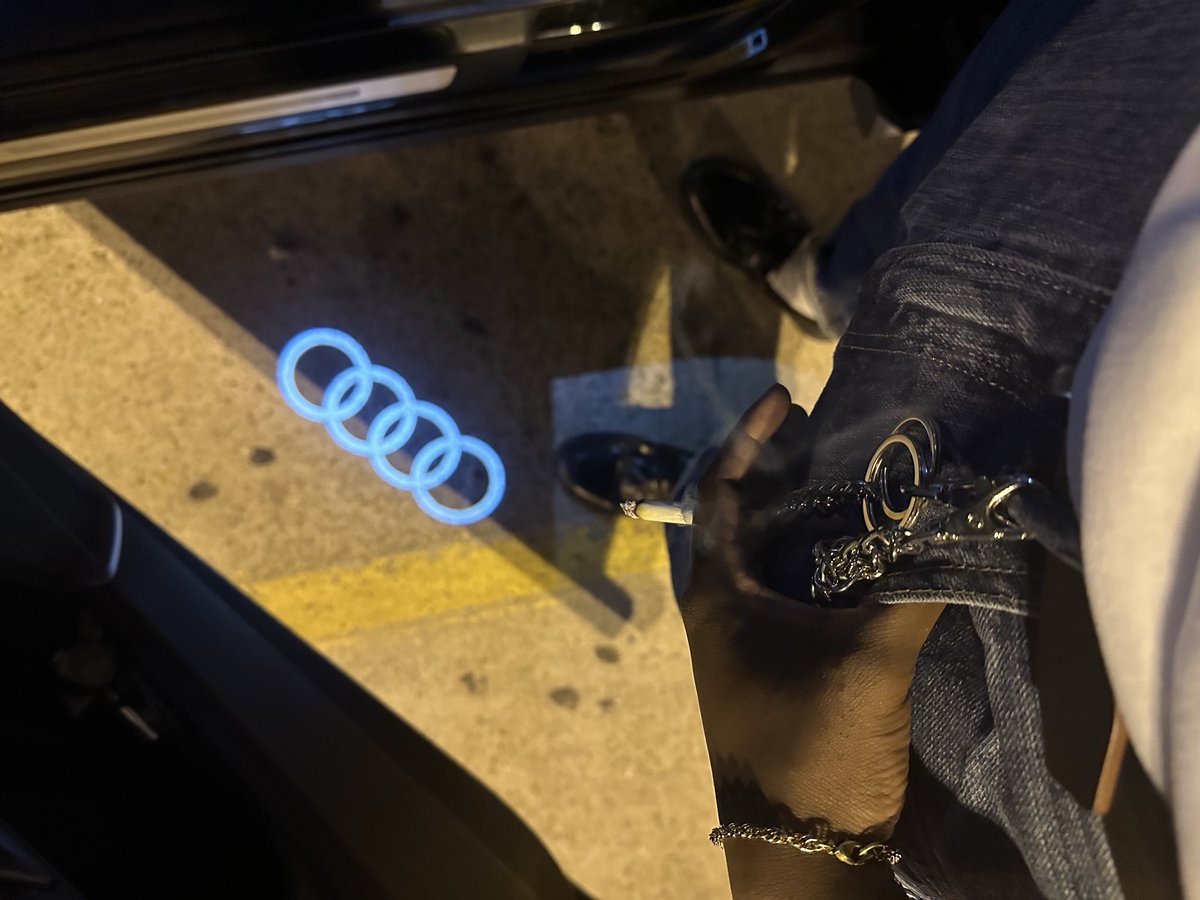 venumvon's tweet image. It’s more than drip — it’s expression. #VVSeason
#vv #stylewave #undergroundaesthetic #trapfashion