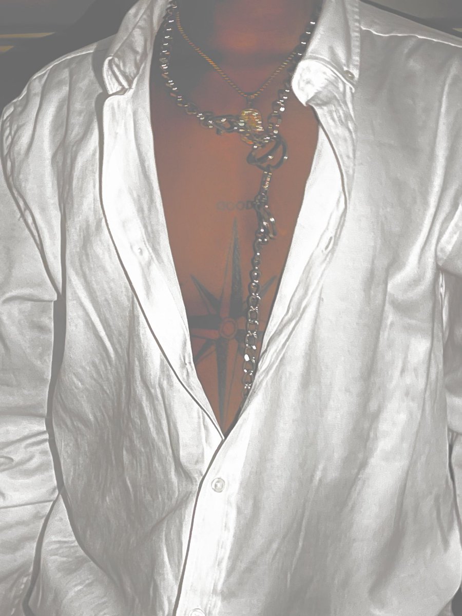 venumvon's tweet image. It’s more than drip — it’s expression. #VVSeason
#vv #stylewave #undergroundaesthetic #trapfashion