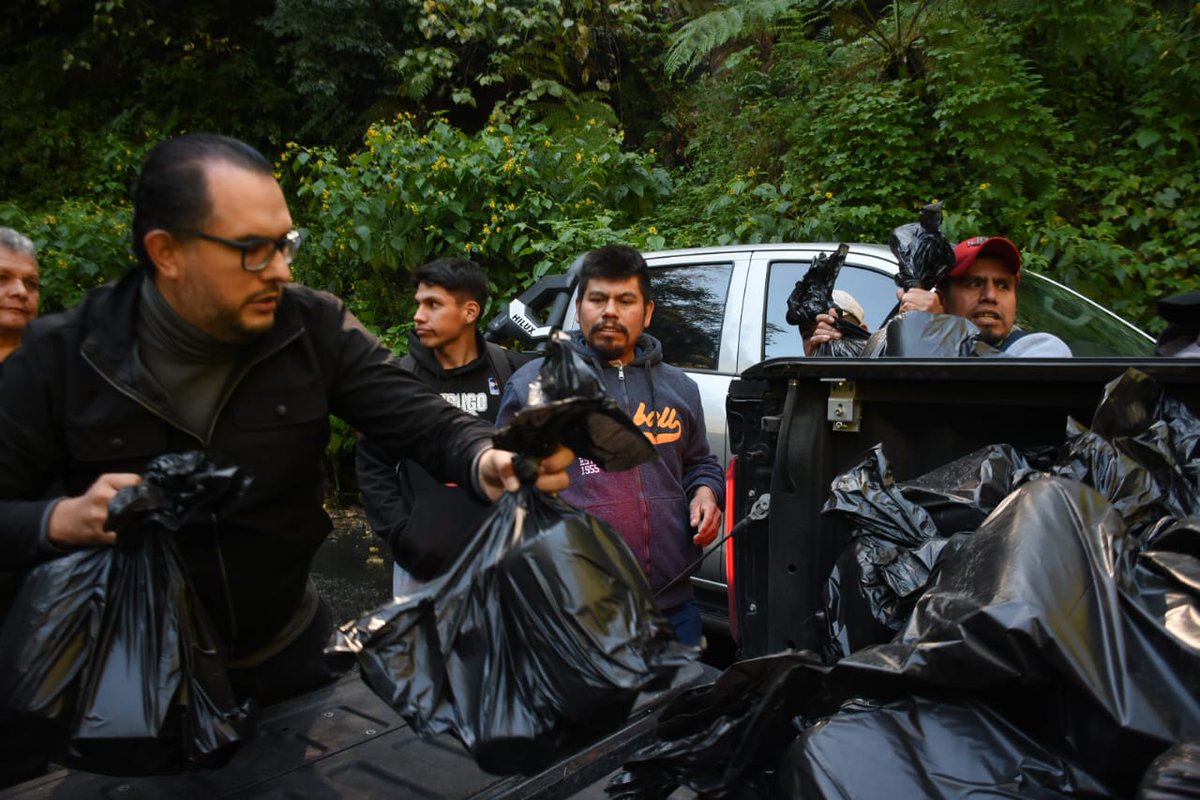 PRI_Nacional's tweet image. Expresamos nuestra profunda solidaridad con las familias de #Hidalgo que han resultado afectadas por las intensas lluvias registradas en los últimos días en diversas regiones del estado.
Ante esta situación, hemos abierto un centro de acopio en el @cdeprihidalgo para recolectar…