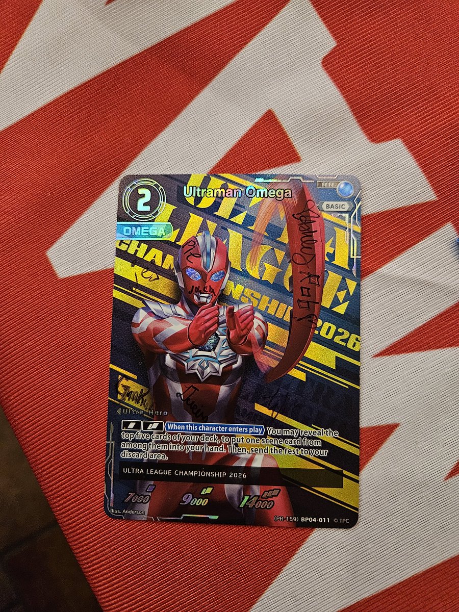 peekaboopandaaa's tweet image. My boyfriend won 2nd place at NYC qualifiers!!! @MuscleRobo #ultramancardgame he is my champion!!!