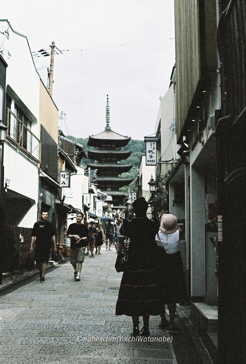 nabexcom's tweet photo. 撮りたくなるよね〜📸

📸CONTAX 139Quartz
/Planar 1.7/50
🎞️Lomography metropolis 
#チャンプカメラ https://t.co/7LybLrrtFL