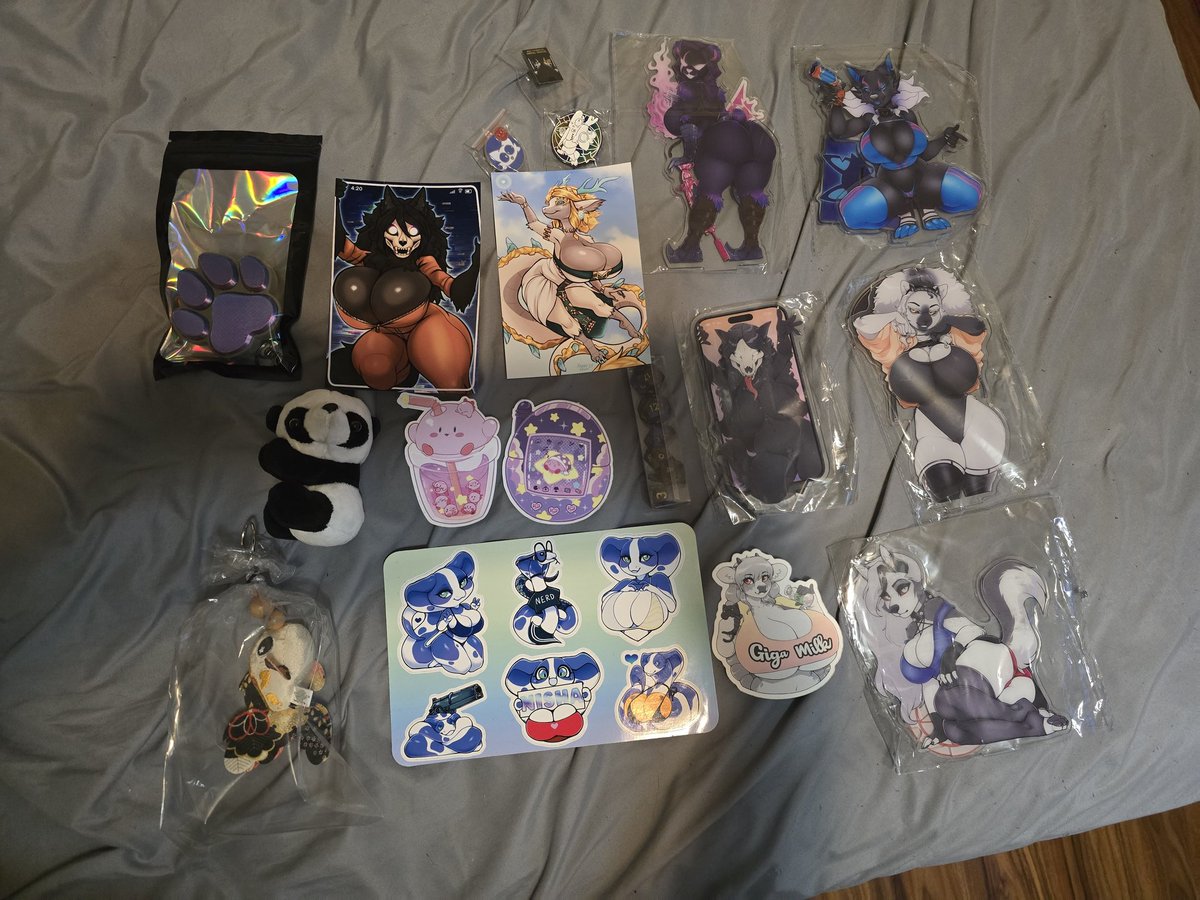 Collection of everything I bought at ACFI2025.
Big thanks to <a href="/NiisBBB/">Niis</a> <a href="/supykun_/">𝙎𝙐𝙋𝙔 » 𝘈𝘊𝘍𝘐 ‣ 𝘊𝘰𝘯𝘧𝘶𝘳𝘰𝘳</a> <a href="/NekromoriArt/">Nekromori💀🖤➡Tsumicon 2025</a> and <a href="/iPadunk/">🖍️Padunk💕🔜ACFI & MFF</a> as well as a few unnamed artists (I didn't get their business card) for their amazing merchandise!