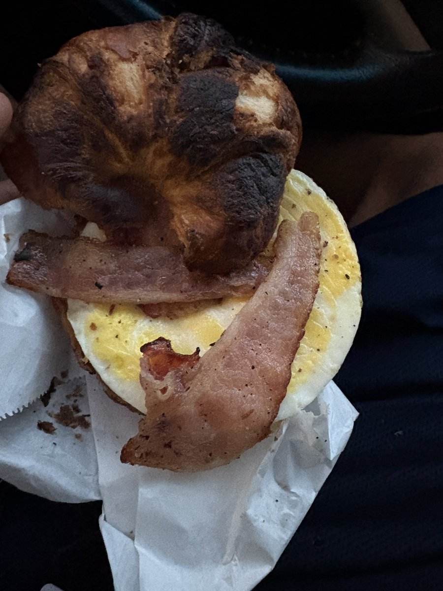 ThePartyRockaDJKevG tweet media