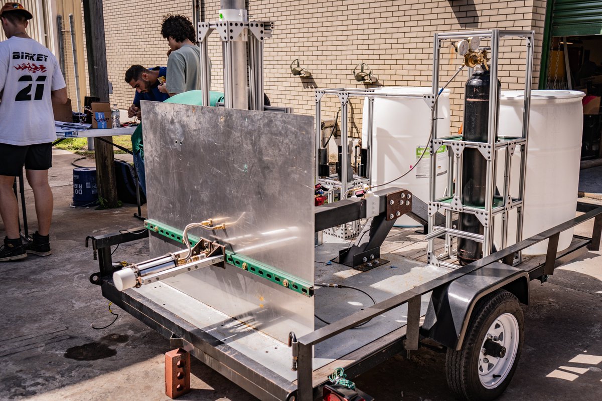 Our Torito subteam was able to complete their first ever cold flow test. This is a huge first step to verify hardware setup, test our propellant delivery system, and analyze how fluids behave in certain components before we use actual propellant.