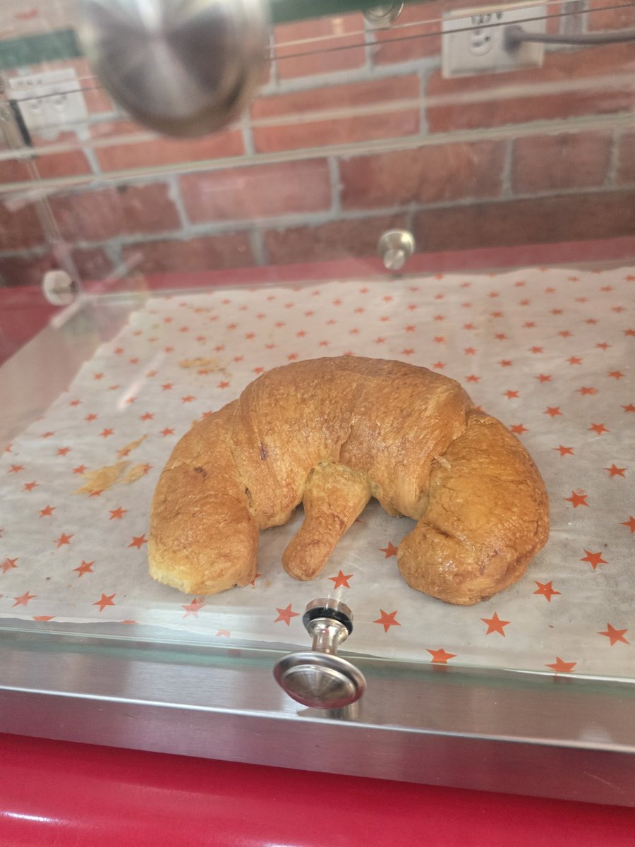 Cha_Parrow's tweet image. ¿Qué nombre le pondrían a este pan? #FelizDomingo