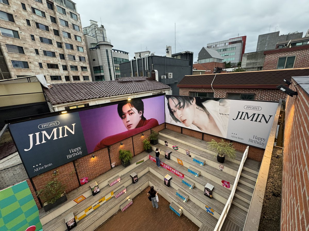 💛 Happy Birthday JIMIN 💛
지민이와 함께하는 의미 있는 기부✨
함께 할 수 있어서 넘 좋았어😊
오늘도 지민이 덕분에 마음이 따뜻해지는 하루💫

#여전히앞으로도_지민이랑
#지민이와우리의계절
#오늘은_세계_지민의날
#지민이와_함께쓰는_초록우산
#HappyJimtober2025 #JIMIN